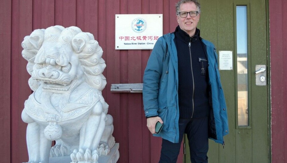 Professor Marc Lanteigne visiting the Yellow River research station in Ny-Ålesund, Svalbard. Photo: Thomas Nilsen